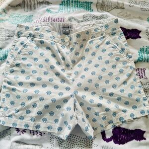 Caribbean Joe Women’s White Shorts with Shell Design UEC